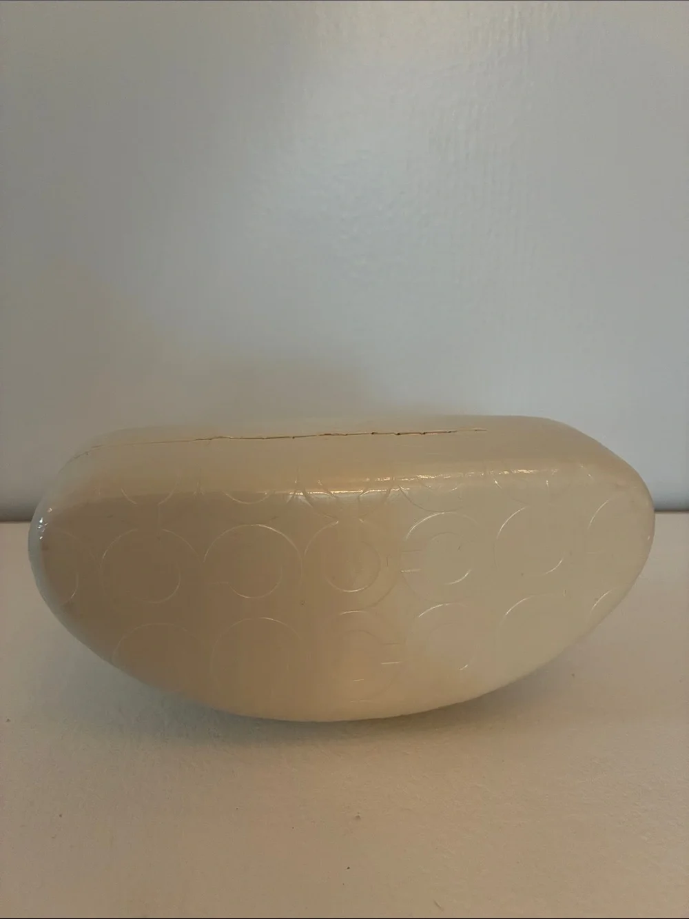 Coach Cream Eyewear Case with brown Cleaning Cloth